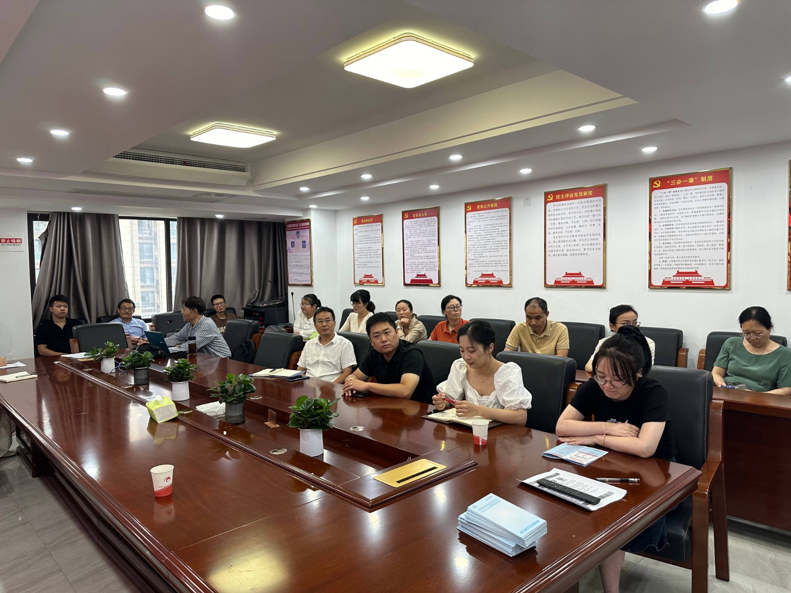 def594b8b3136ba9a305e4702139cef2.jpg 3(1).jpg